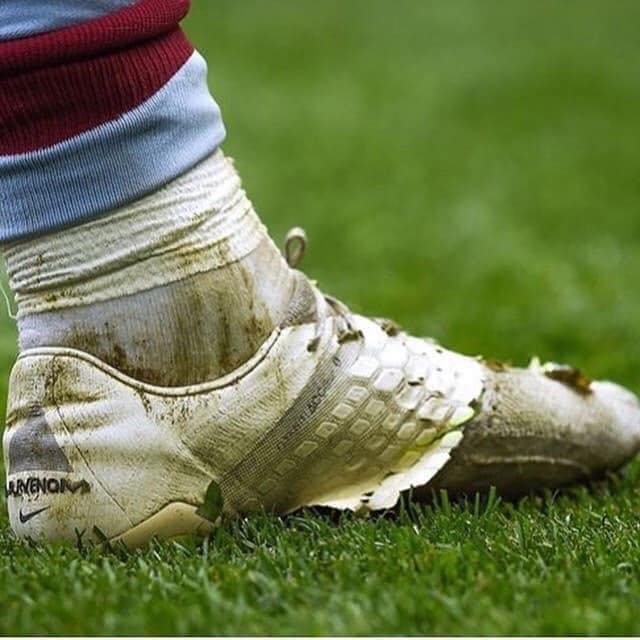 Jack grealish top football boots
